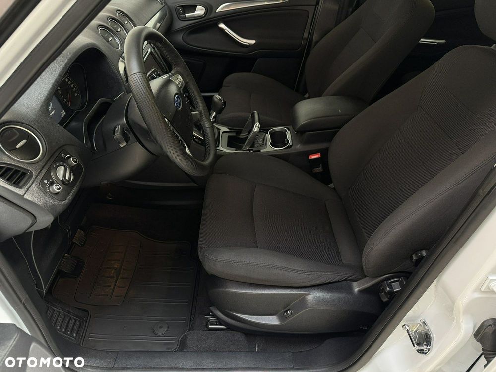 Ford S-Max 2.0 TDCi DPF Titanium - 16