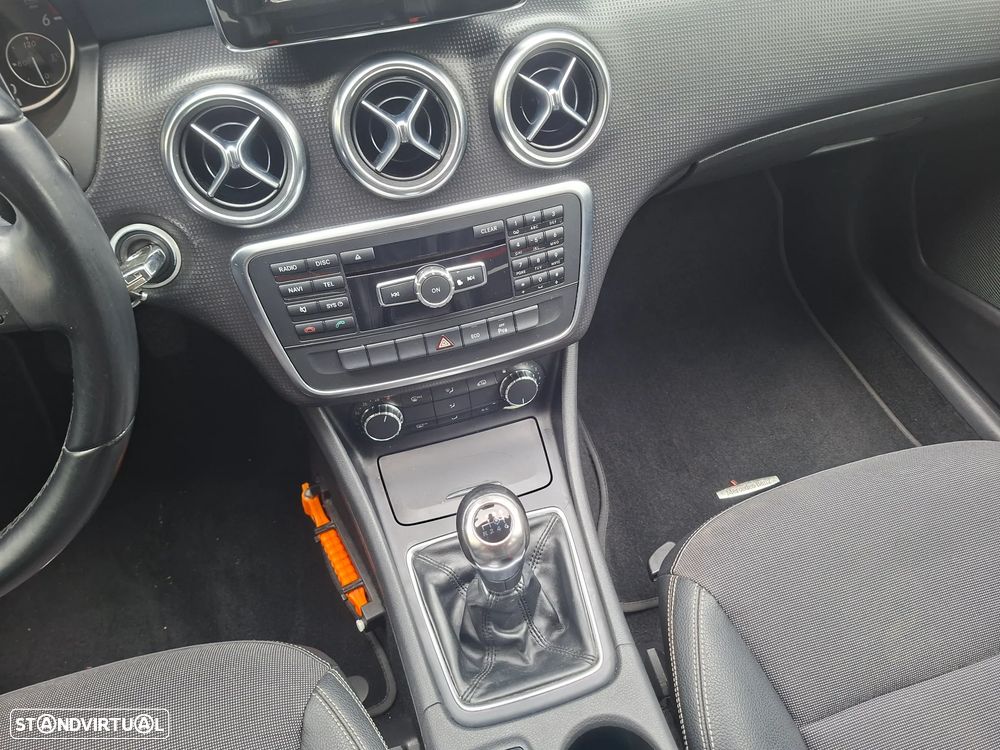Mercedes-Benz A 180 - 31