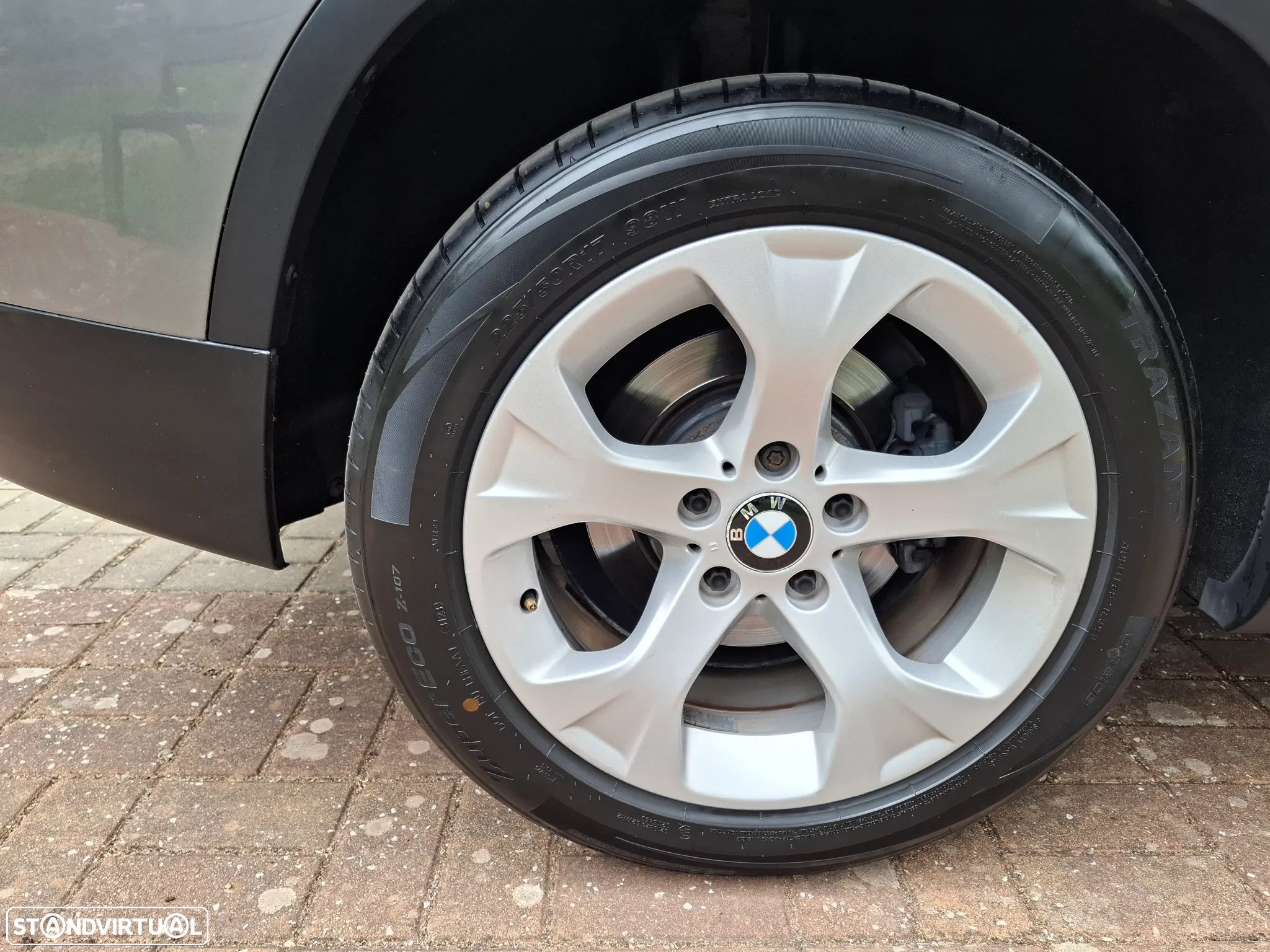BMW X1 18 d sDrive - 12