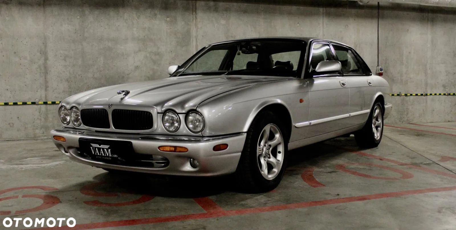 Jaguar XJ 3.2 Executive - 1