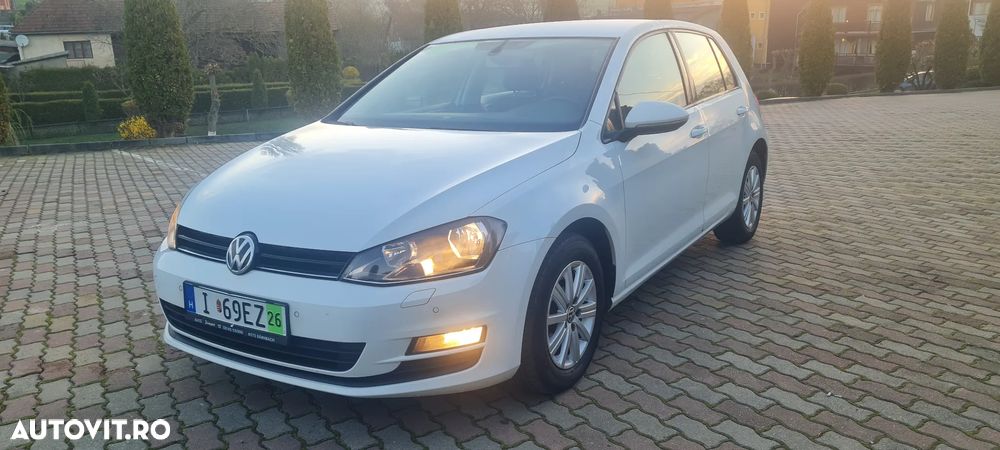 Volkswagen Golf 1.6 TDI BlueMotion Technology Comfortline - 4