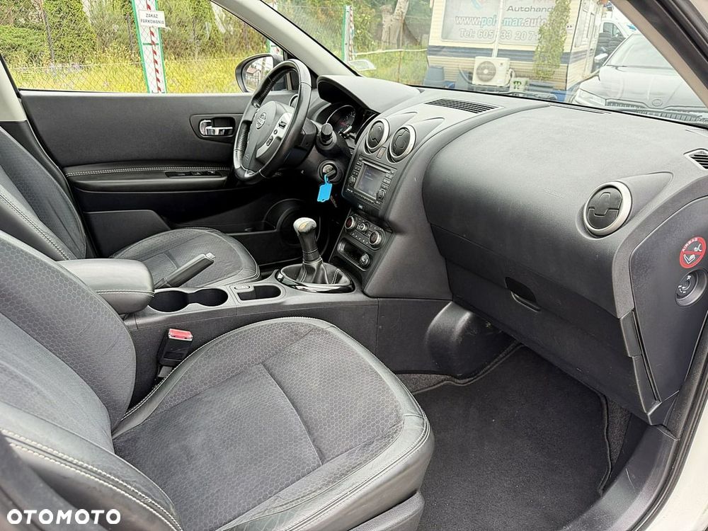 Nissan Qashqai+2 - 11