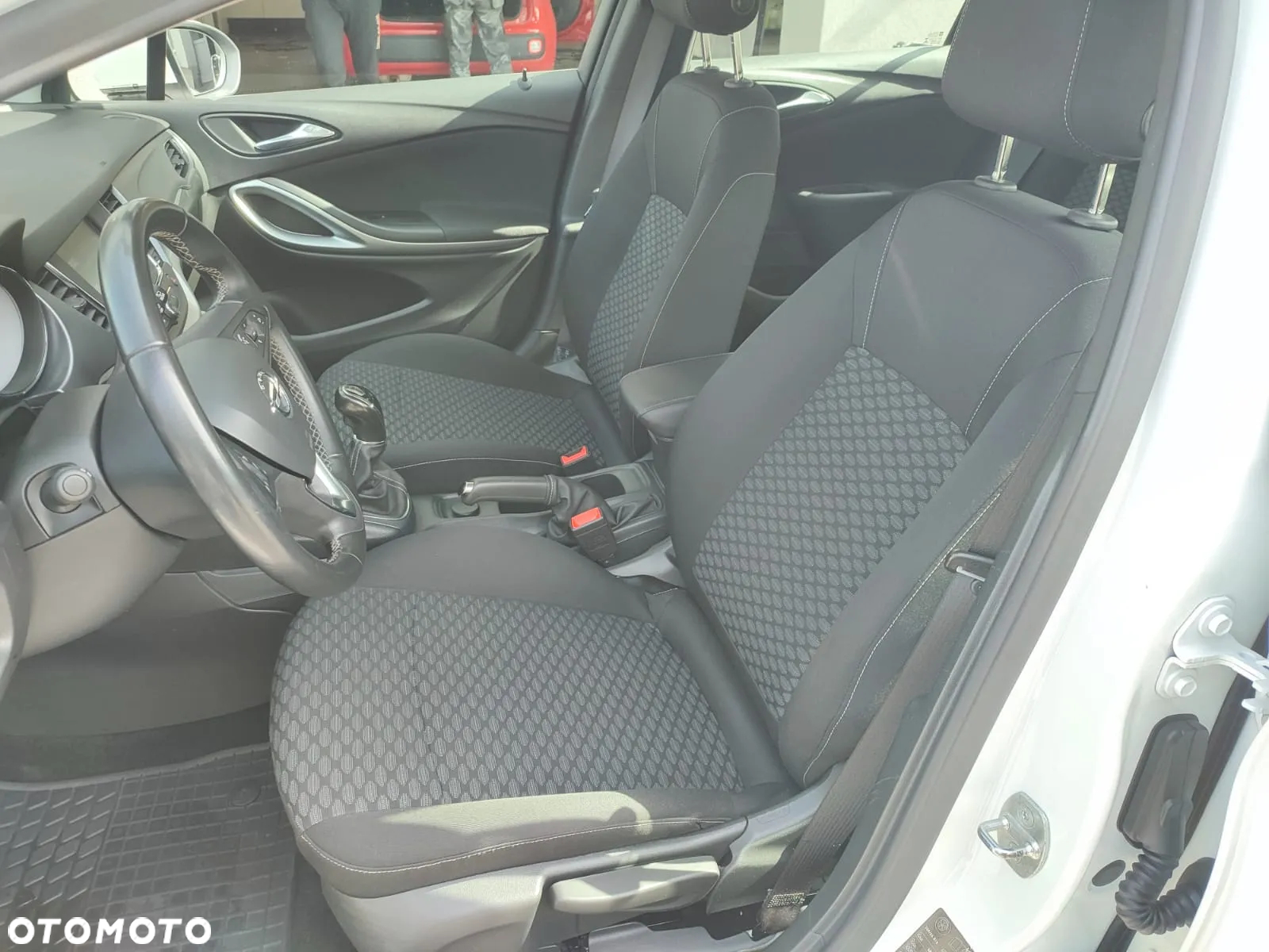 Opel Astra 1.5 D Start/Stop Sports Tourer - 12
