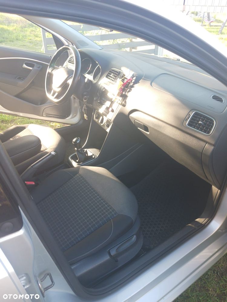 Volkswagen Polo 1.0 Comfortline - 30