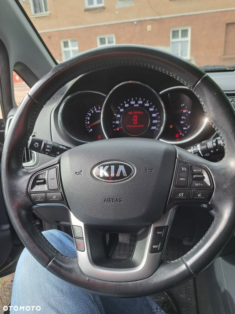 Kia Rio 1.2 M - 13
