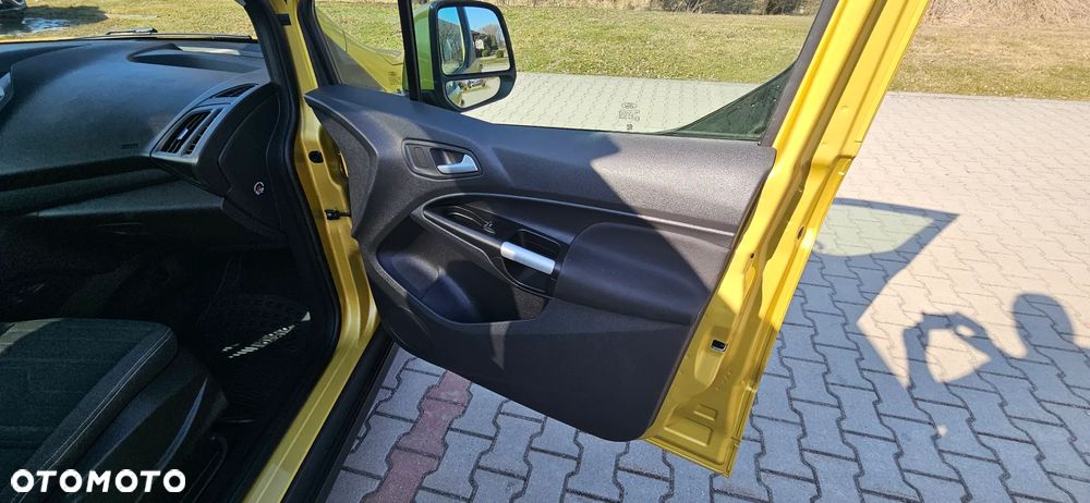 Ford Tourneo Connect Grand - 14