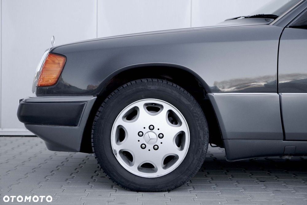 Mercedes-Benz W124 (1984-1993) - 14