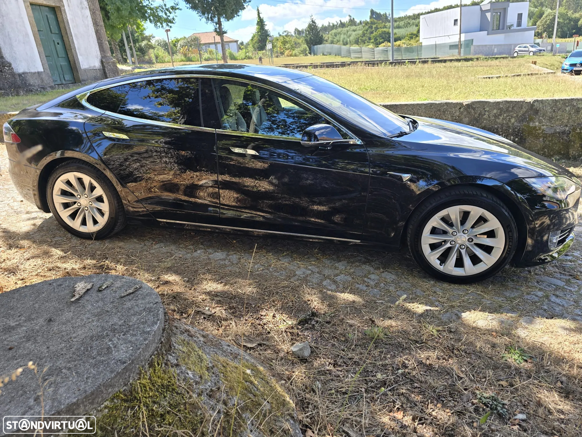 Tesla Model S 75D - 4