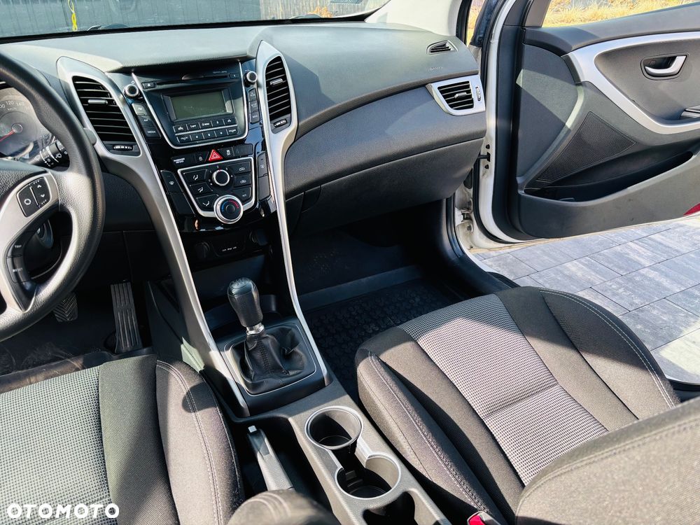 Hyundai i30 1.6 Premium - 23