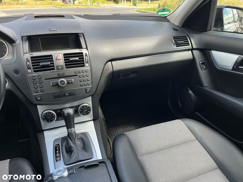 Mercedes-Benz Klasa C 180 Kompressor Automatik BlueEFFICIENCY Avantgarde - 19