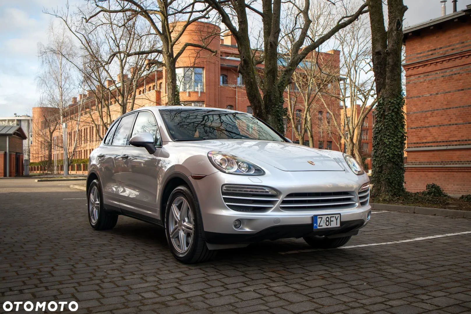 Porsche Cayenne - 1