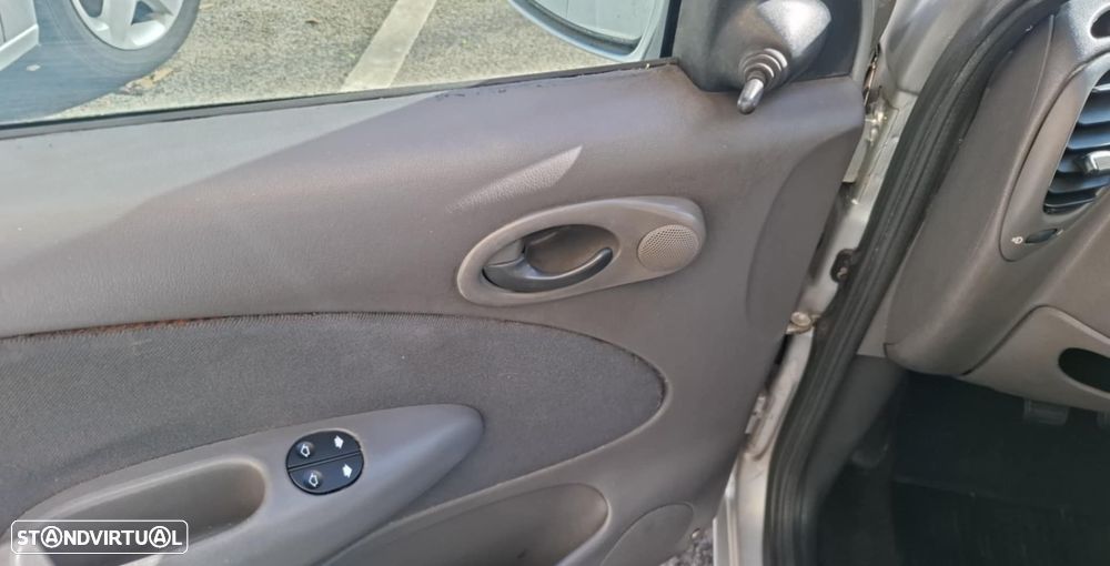 Ford Fiesta 1.8 D Studio - 14