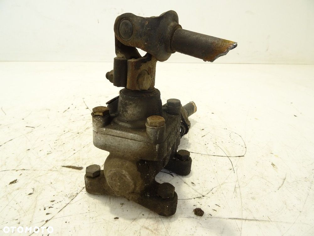 PRZEKŁADNIA KIEROWNICZA KĄTOWA  RENAULT TRUCKS TRACER 1991 - 2001 R 332 A 9839 cmᶟ 186KW (253KM) - 1