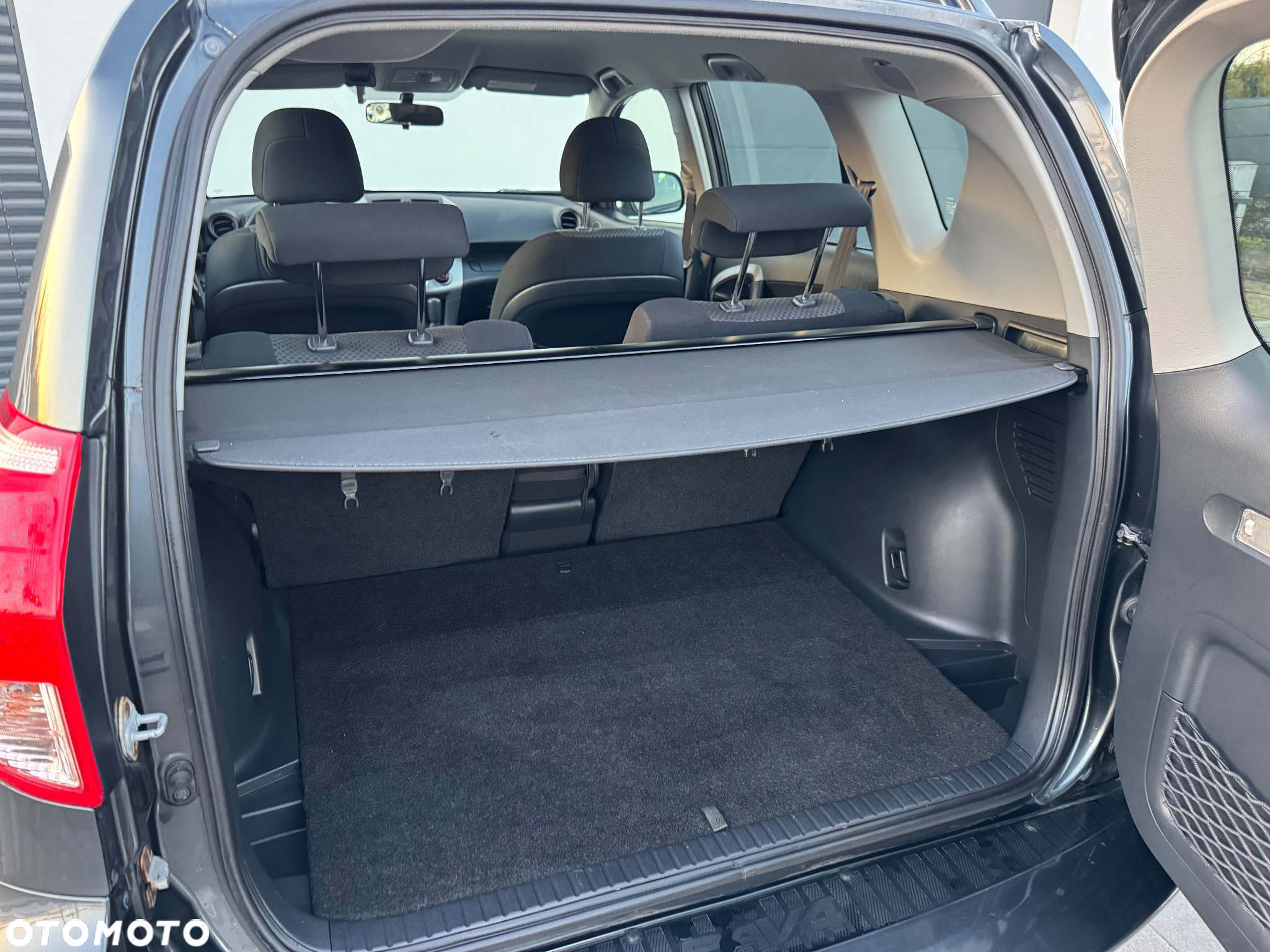 Toyota RAV4 2.0 4x4 Sol - 32