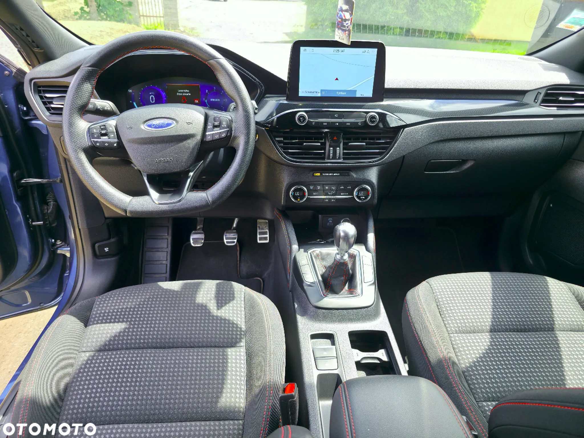 Ford Kuga 2.0 EcoBlue Hybrid ST-LINE - 12