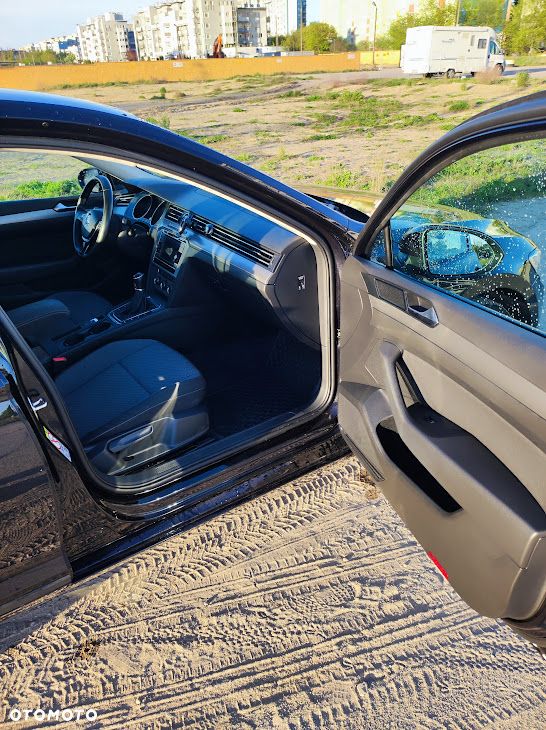 Volkswagen Passat 1.4 TSI BMT Trendline - 15