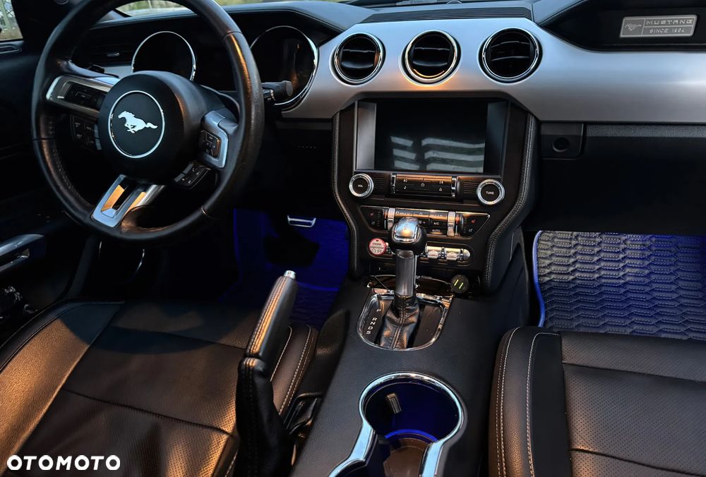 Ford Mustang - 9