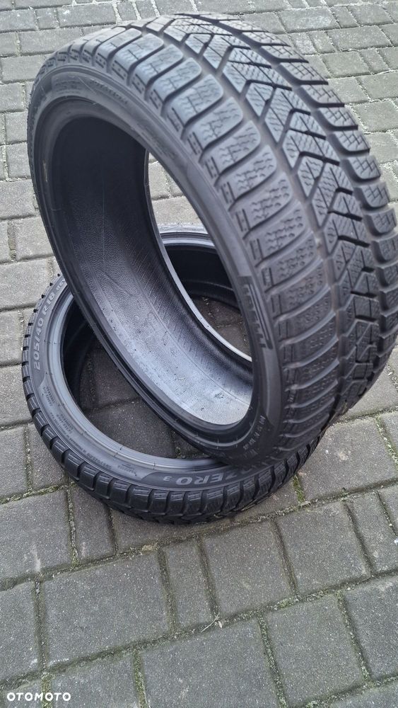 Opony Zimowe Pirelli Sottozero 3 Winter 205/40R18 86V 2 sztuki