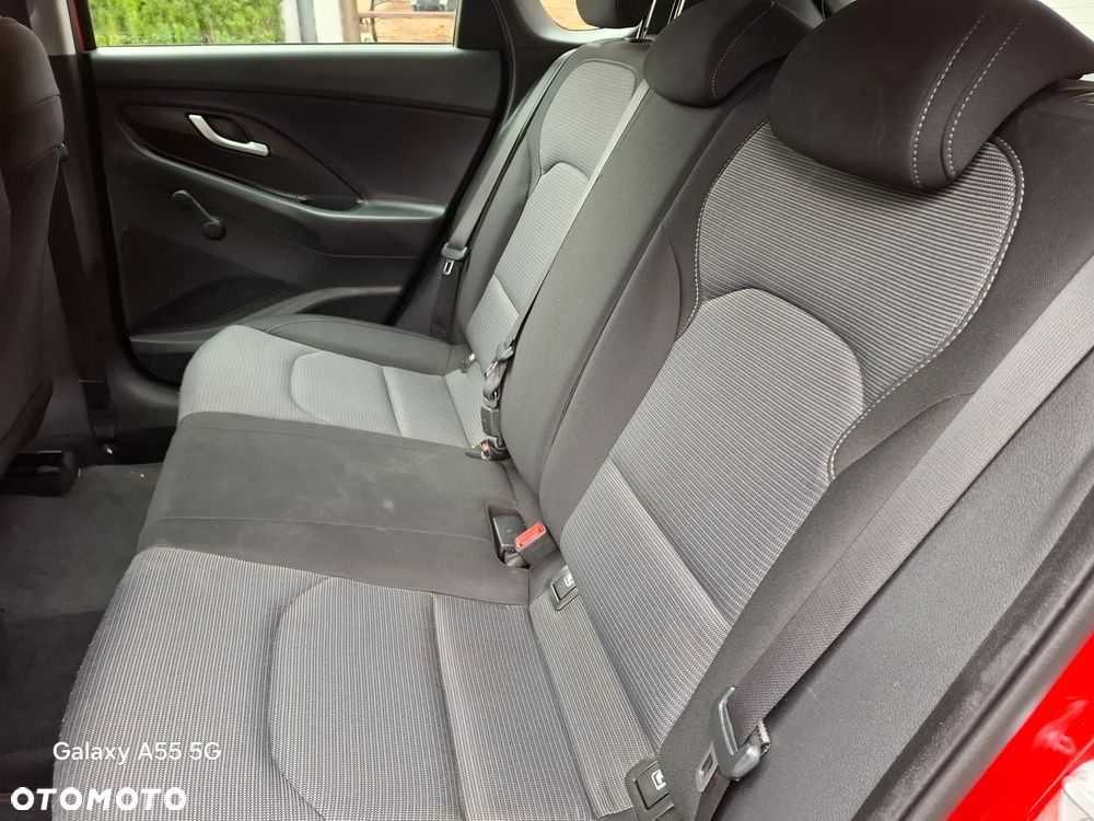 Hyundai i30 1.4 Premiere Comfort - 26