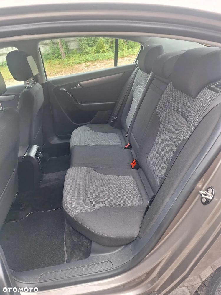 Volkswagen Passat 1.4 TSI BlueMotion Technology Comfortline - 8