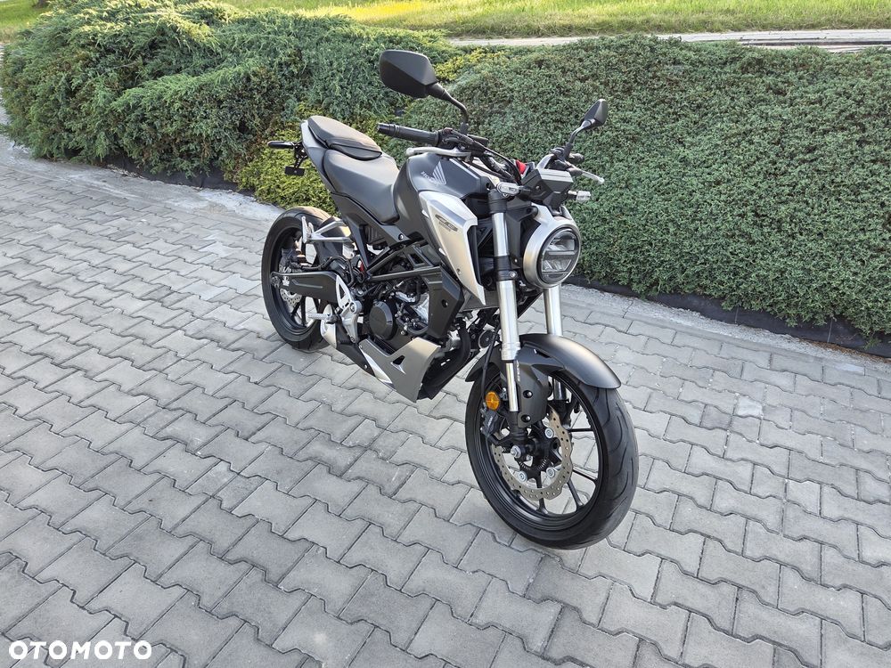 Honda CB - 10