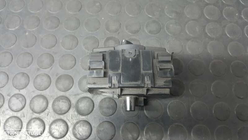 COMANDO DAS LUZES BMW SERIE 1 BERLINA (E81/E87) 118D - 2