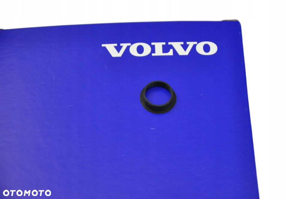 VOLVO XC90 tuleja ring czujnika parkowania PDC - 2