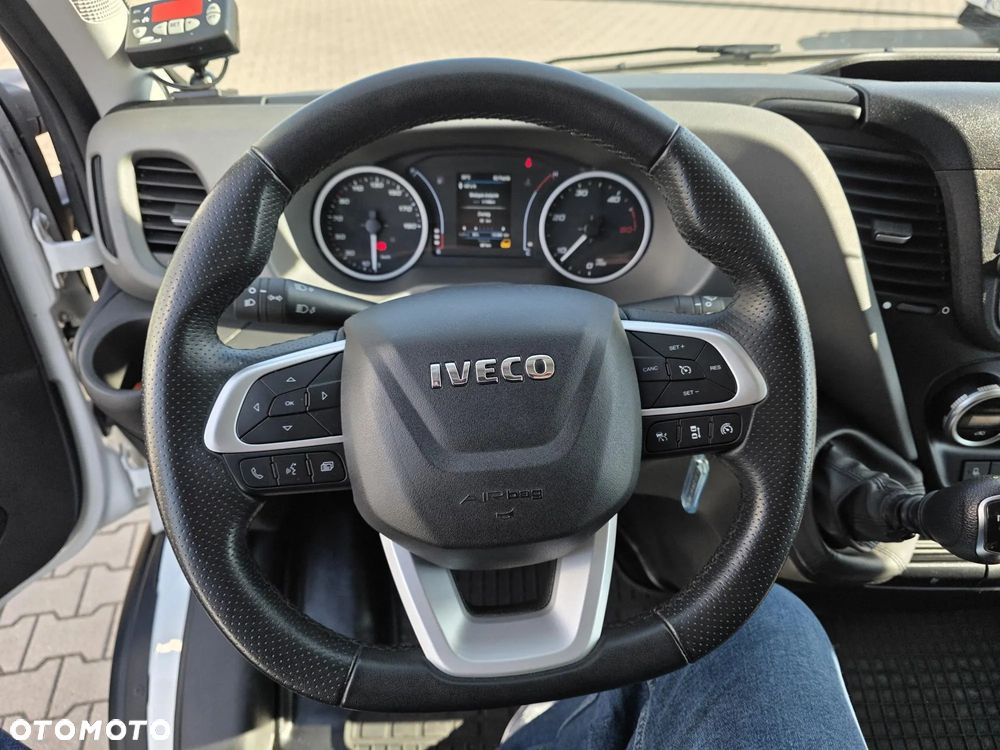 Iveco 50C18 Chłodnia 230V Izoterma 8EP Krajowy Ledy  Agregat Thermo King Xarios 350 - 21
