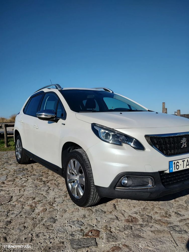 Peugeot 2008 1.6 BlueHDi Style - 4