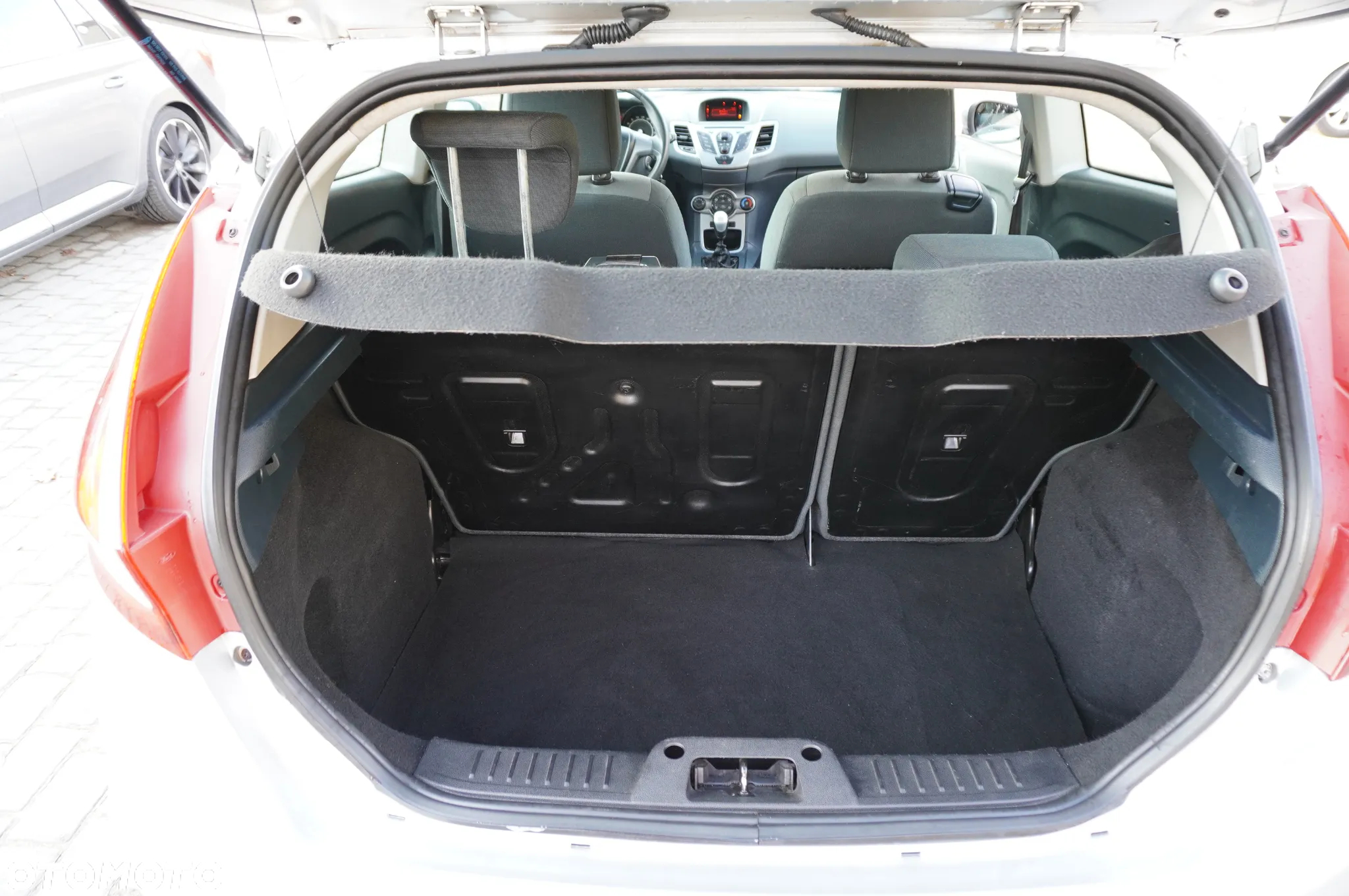 Ford Fiesta 1.6 TDCI Ambiente - 17