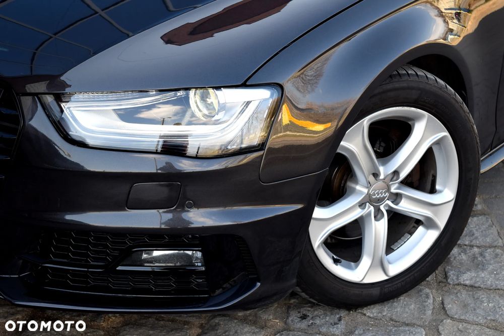 Audi A4 Avant 2.0 TDI Sport S tronic - 11
