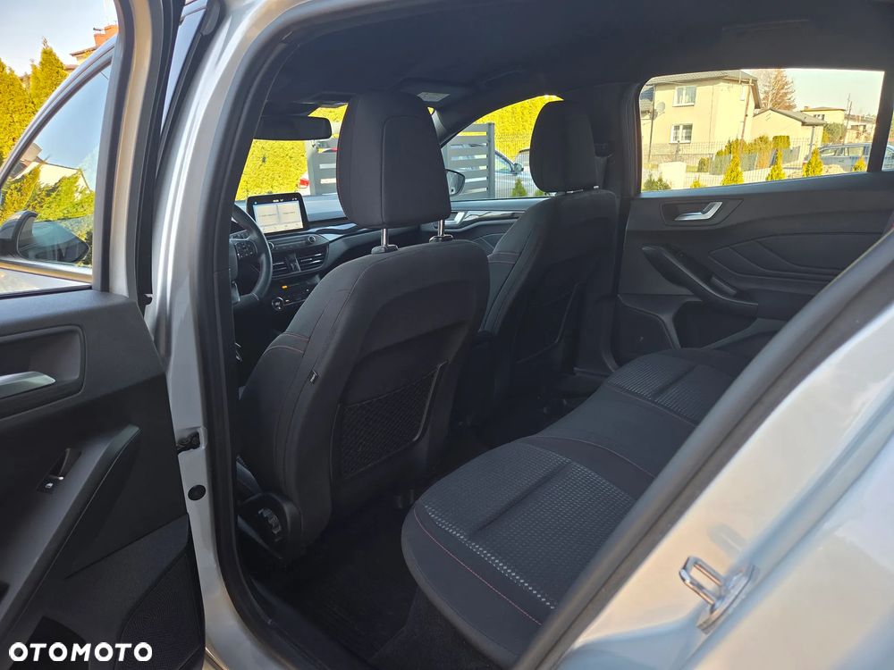 Ford Focus 1.0 EcoBoost ST-Line ASS - 24