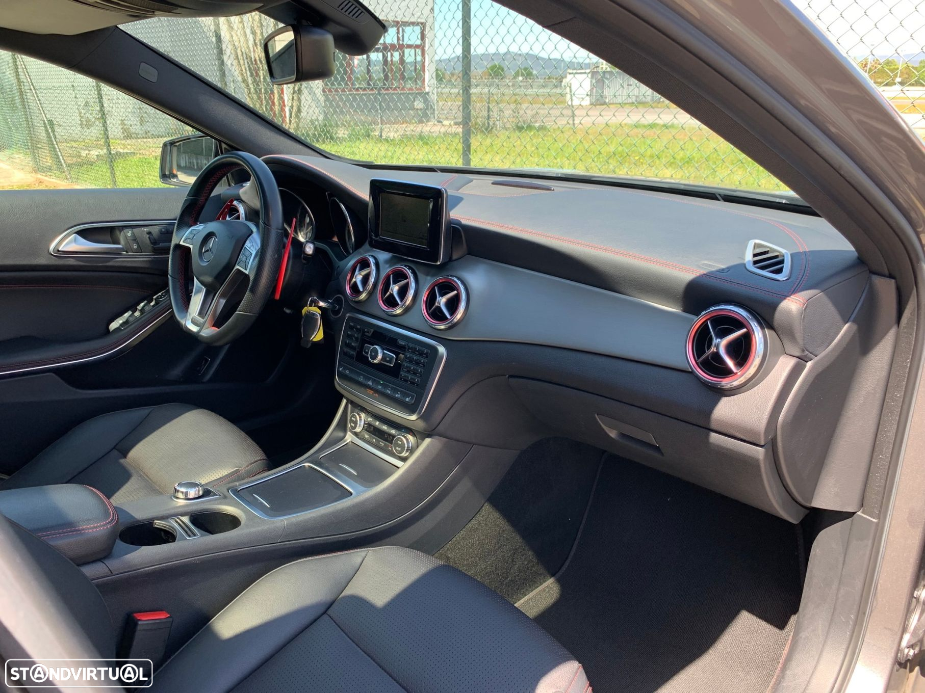 Mercedes-Benz GLA 220 CDi AMG Line 4-Matic - 47