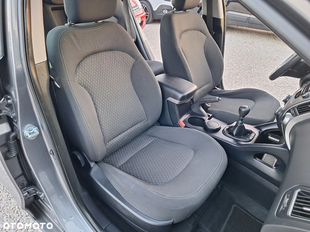 Hyundai ix35 1.6 2WD Comfort - 22