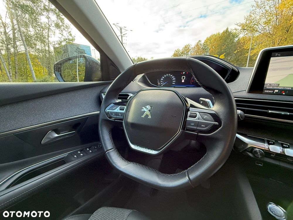 Peugeot 3008 1.5 BlueHDi Allure S&S EAT8 - 32