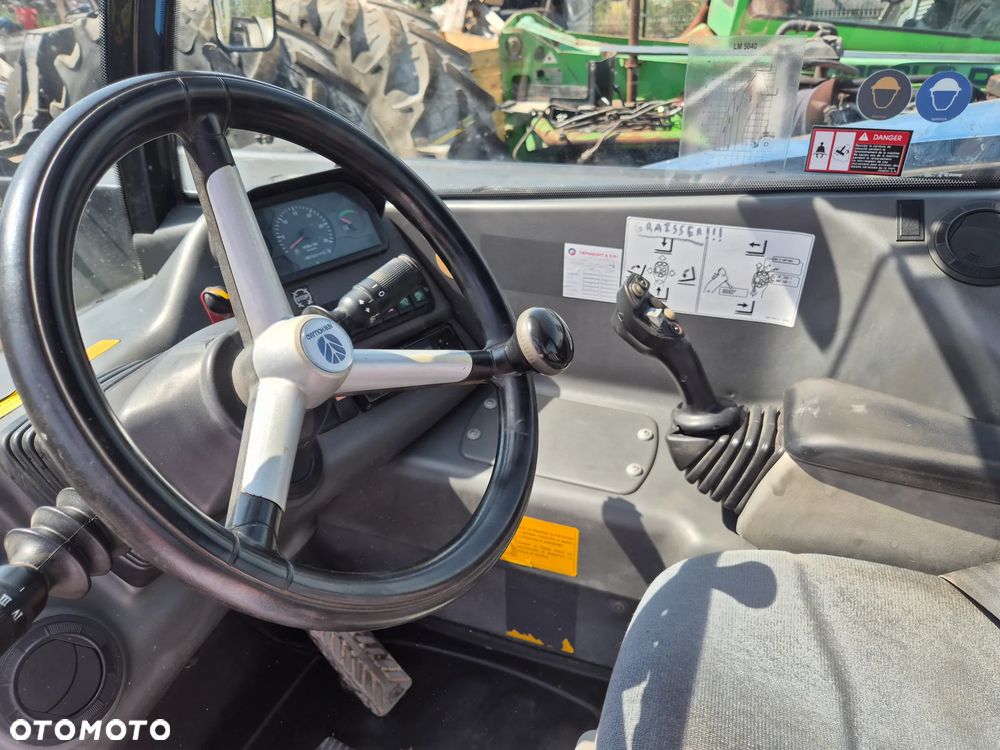 New Holland LM 435 - 3