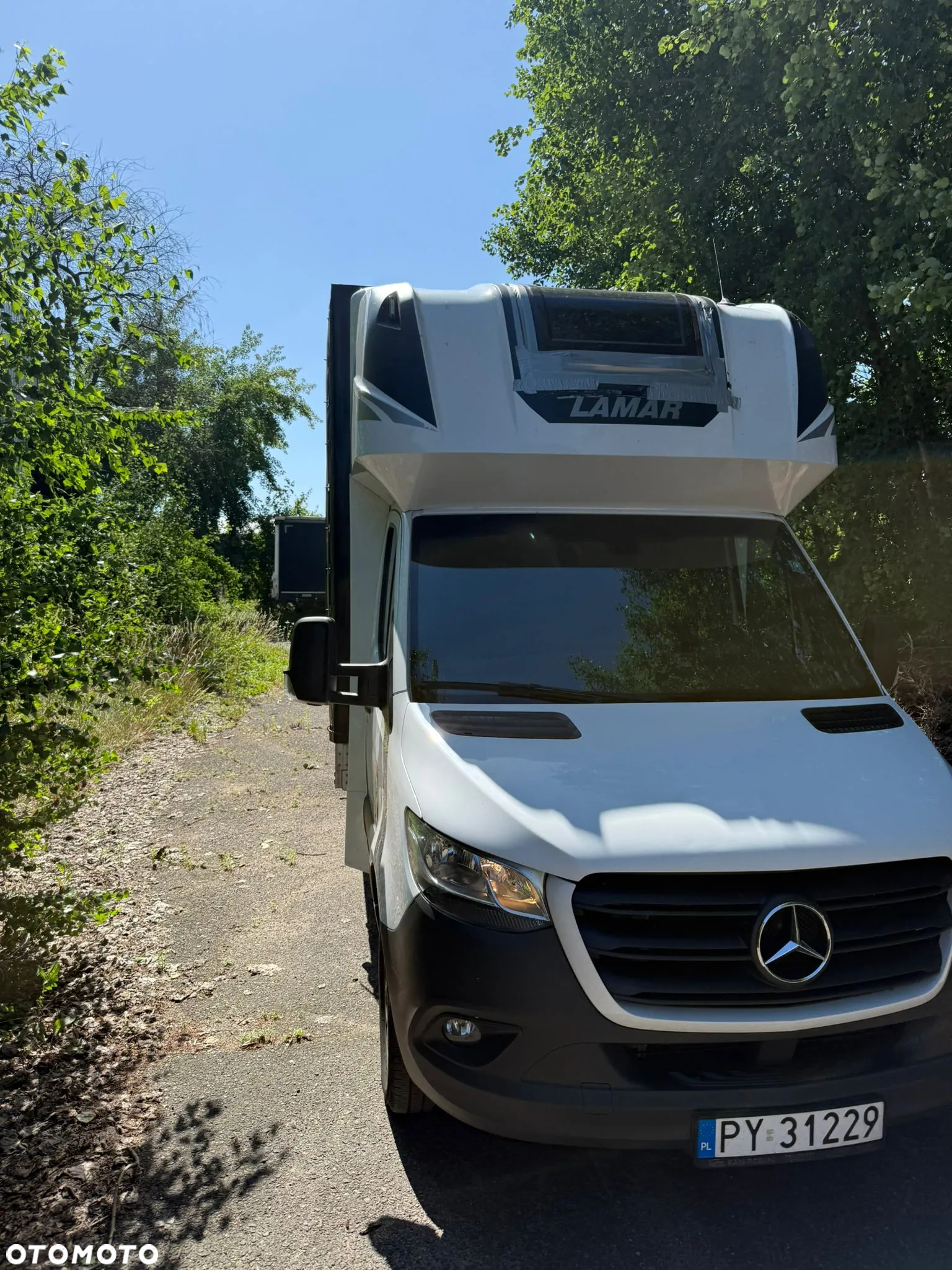 Mercedes-Benz Sprinter - 2