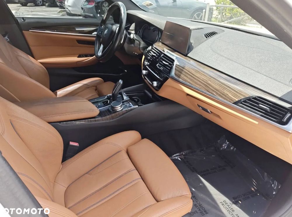 BMW Seria 5 530i - 21