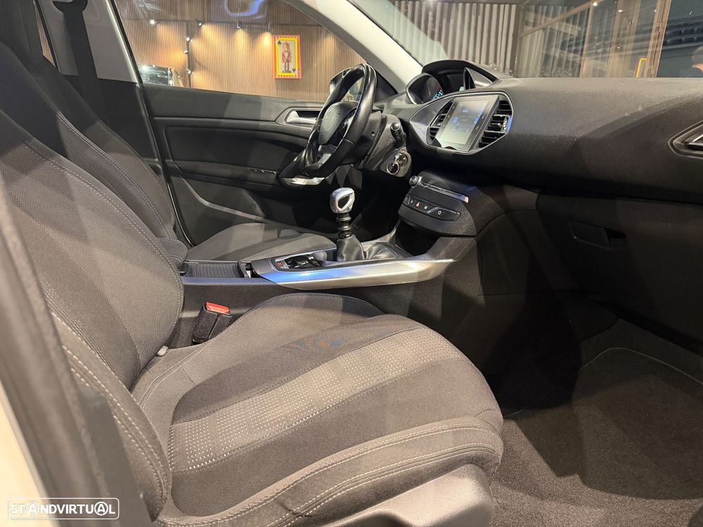 Peugeot 308 SW HDi FAP 150 Allure - 26