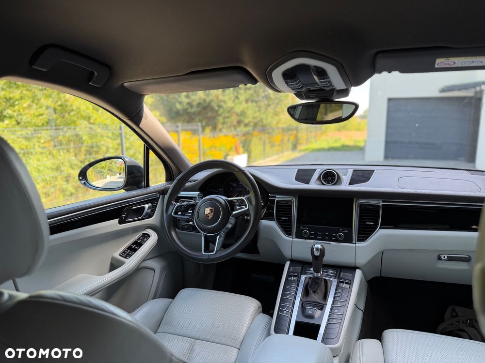 Porsche Macan Standard - 10