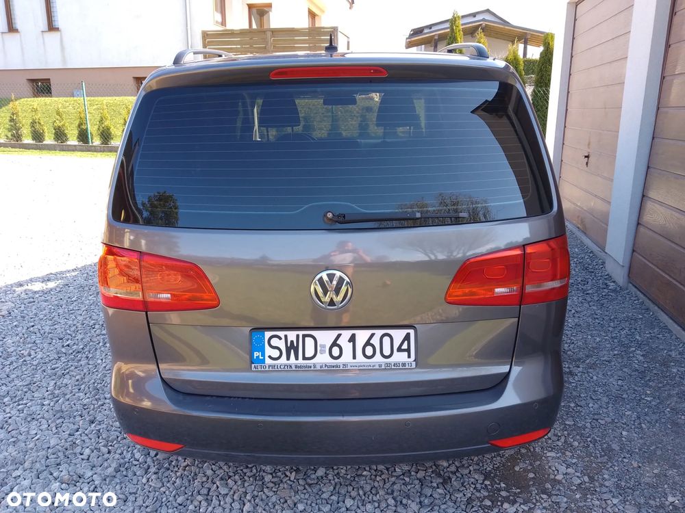 Volkswagen Touran - 7