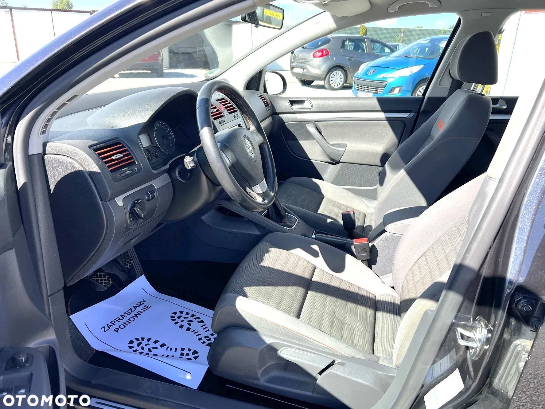 Volkswagen Golf V 1.6 Comfortline - 11