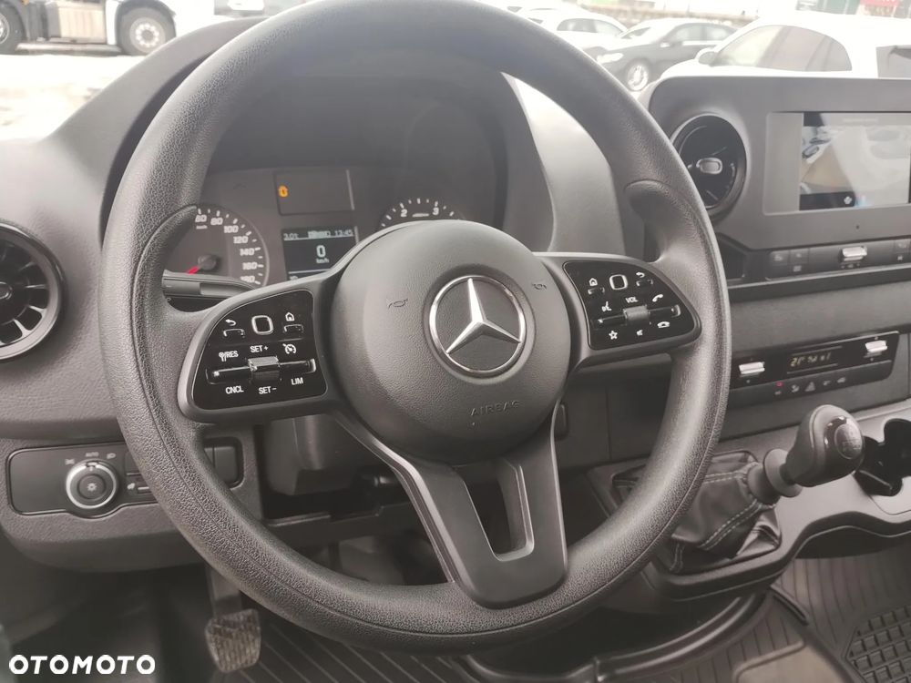 Mercedes-Benz Sprinter 317 - 10