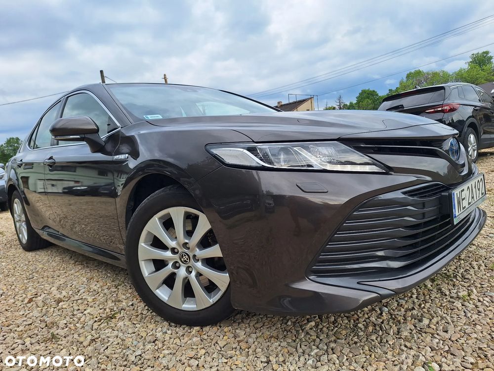 Toyota Camry 2.5 Hybrid Comfort CVT - 1