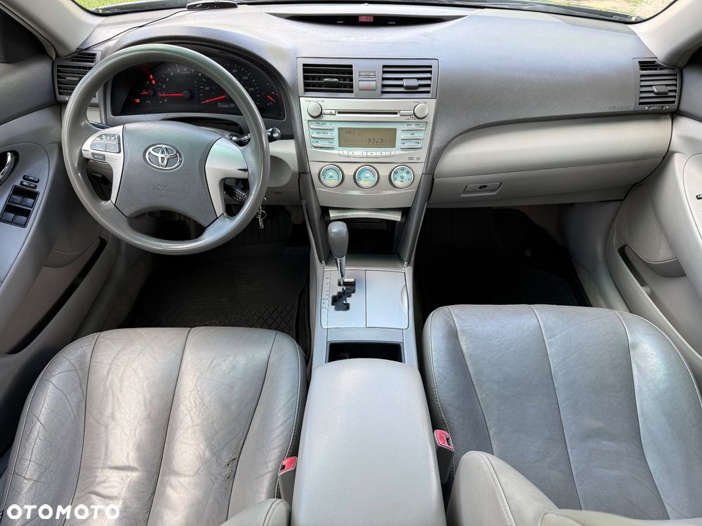 Toyota Camry 2.4 SE - 11