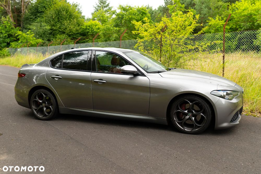 Alfa Romeo Giulia - 34