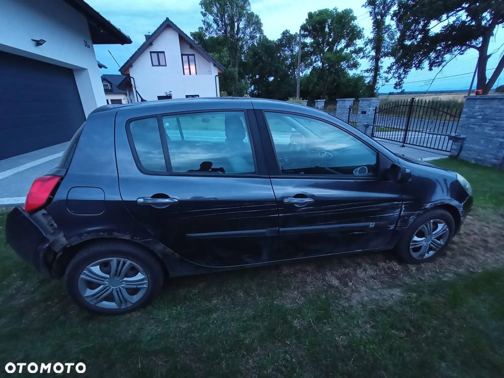 Renault Clio ver-1-5-dci-extreme - 9