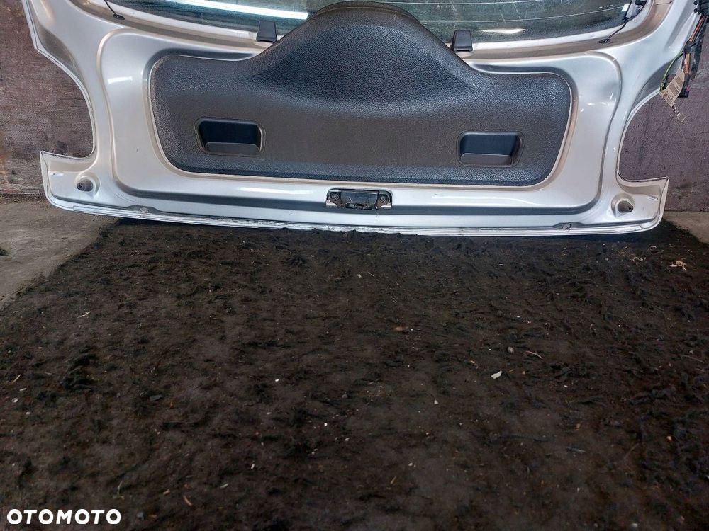 LAMPA LEWY TYŁ + PRAWY TYŁ PEUGEOT 206 I LIFT HB 5D - 24