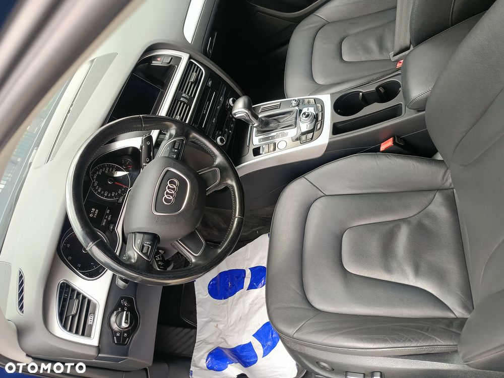 Audi A4 Limousine - 10