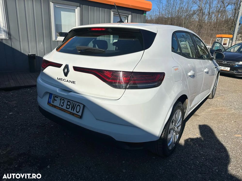 Renault Megane TCE 114 GPF Life - 3
